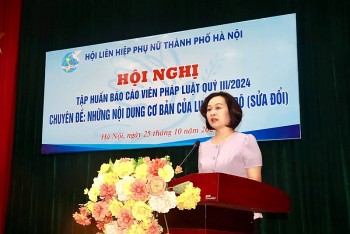 Tập huấn tuyên truyền Luật Thủ đô (sửa đổi) tới cán bộ hội phụ nữ